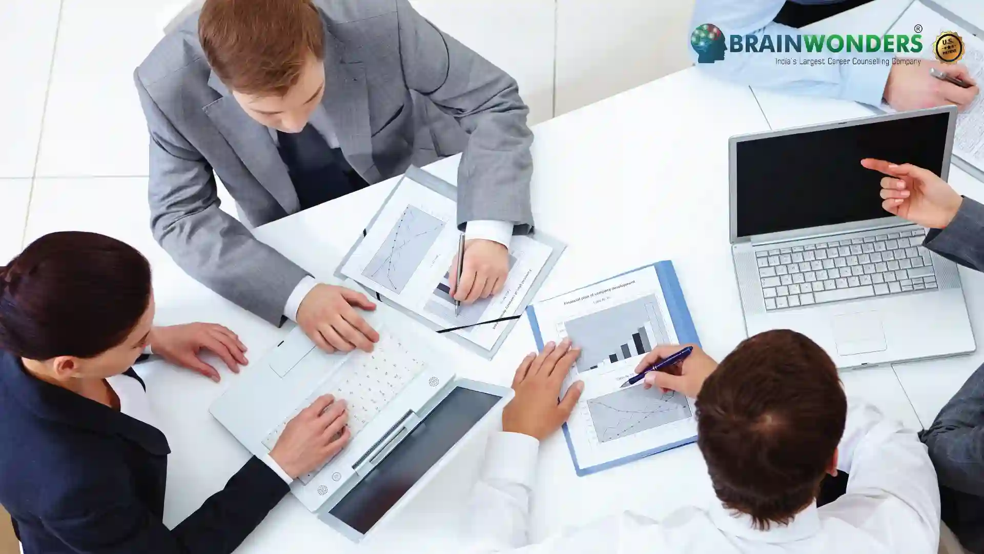 How To Become An Management Analyst , Management Analyst Career, Salary, Meaning - TheCareerHub