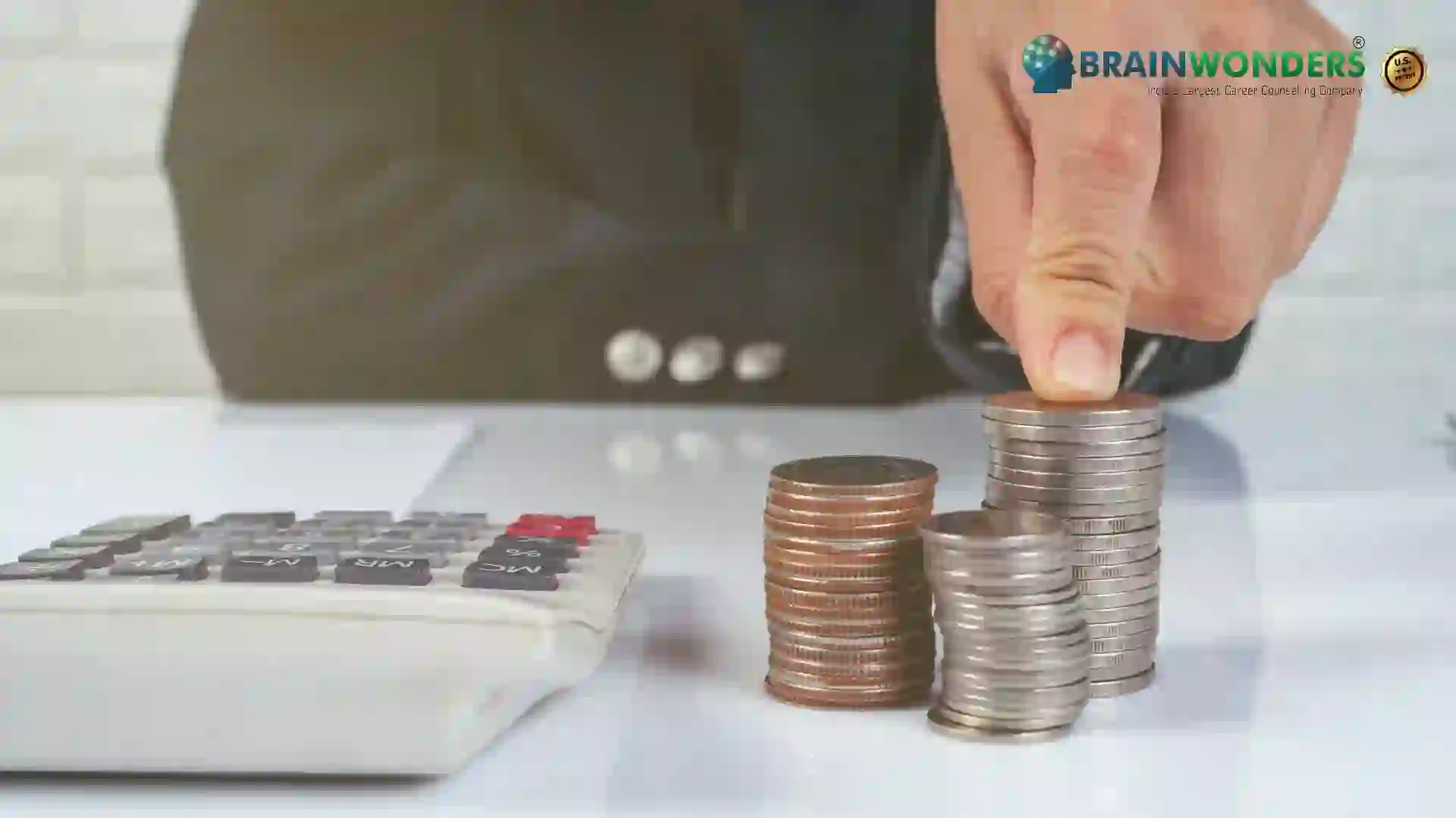 Financial Manager , What Does a Financial Manager Do? - TheCareerHub